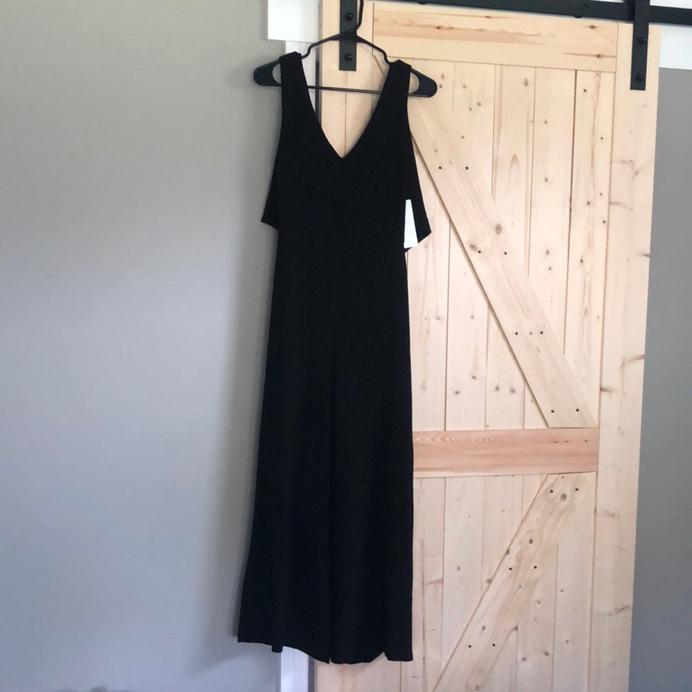 Black Vneck pant suit